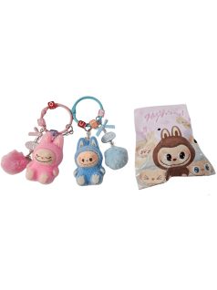 Labubu mintás kulcstartó, lógó díszekkel, többféle