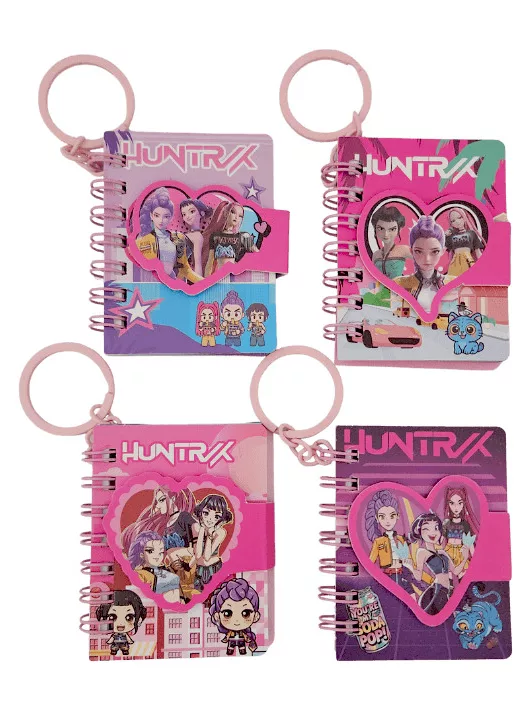 K-POP Démonvadászok notesz, kulcstartós, 5,5x7cm, 4 féle