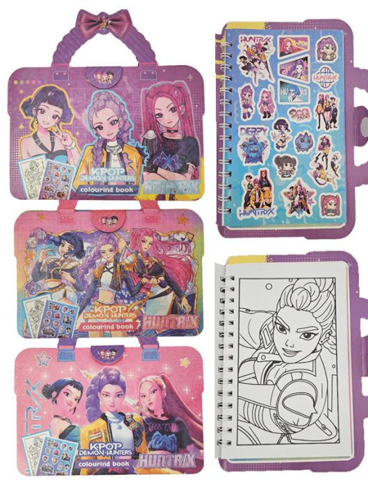 K-POP Démonvadászok matricás és színező füzet, 4 ív matrica + 16 színezhető oldal, 16x24cm, 3 féle