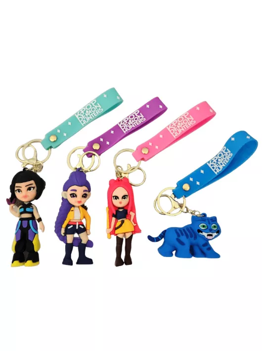 K-POP Démonvadászok kulcstartó pánttal, kb. 8 cm magas, 4 féle